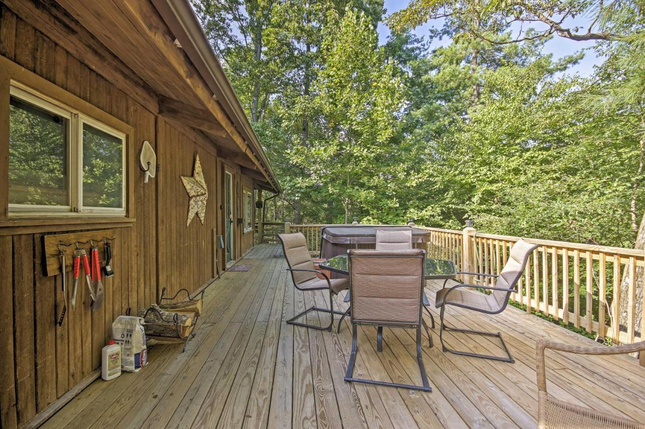 Secluded Stanardsville Cabin With 10 Acres And Hot Tub Zewnętrze zdjęcie
