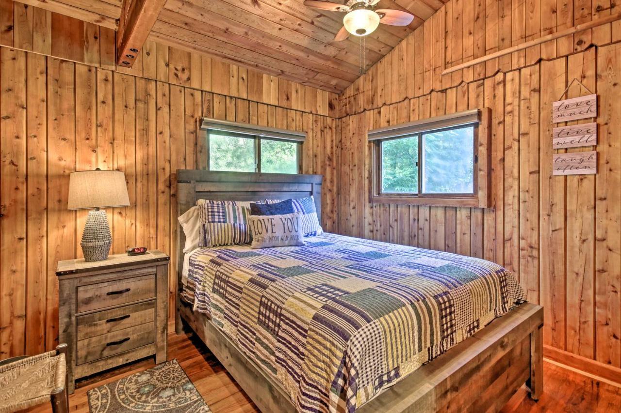 Secluded Stanardsville Cabin With 10 Acres And Hot Tub Zewnętrze zdjęcie